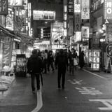 西新宿にて