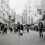 雨の秋葉原で