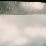 雨粒と光