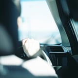 運転席の後ろが定位置