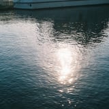 探す