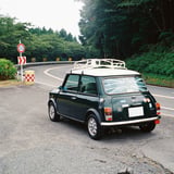 緑深い夏の箱根ターンパイクにて
