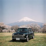 富士山と桜とミニ。