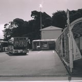田舎のバスターミナル