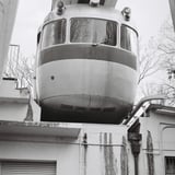 昔の空飛ぶ電車
