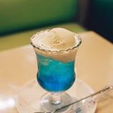 青いクリームソーダ