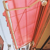 赤いテント