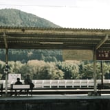 filmで綴る:電車を待つ🚃𓈒𓂂𓏸