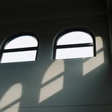 まど