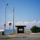 海辺のバス停