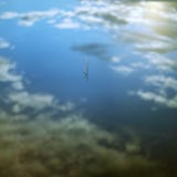 空に浮かぶ