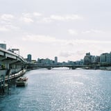 川