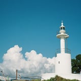 灯台と夏の雲