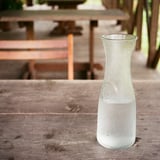 水
