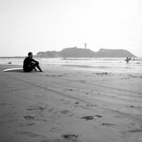 海岸にて。