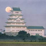 豊田城と赤い月