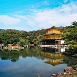 金閣寺 – 黄金に輝く京都の名所 ✨🏯
