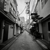 夕方の野毛の小道