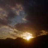 消える