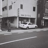 町外れ