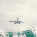 迫り来る轟音