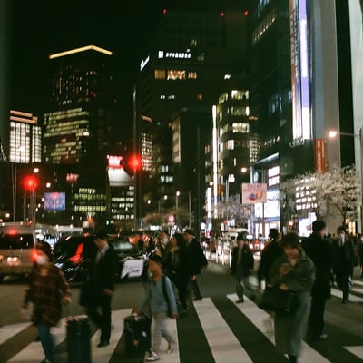 夜の交差点