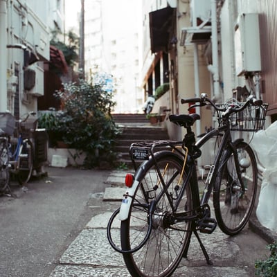 石畳と自転車