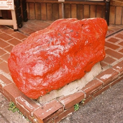 Red stone 