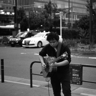 秋葉原のストリートライブ