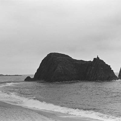 立岩