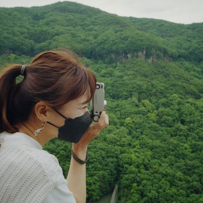 フォトグラファーの横顔