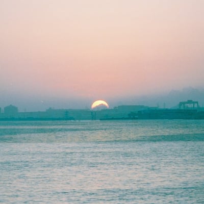 沈む夕日...