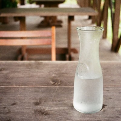 水