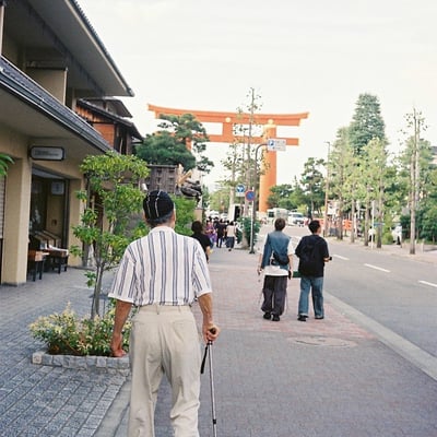 🚶