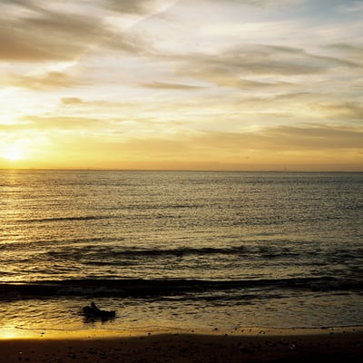 浜の夕暮れ