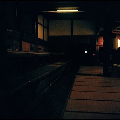 地芝居の舞台　　　加子母　　明治座 