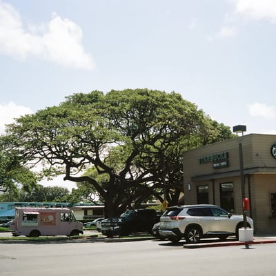Starbucks Kahala Drive-Thru