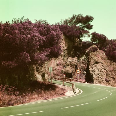 カーブのある道