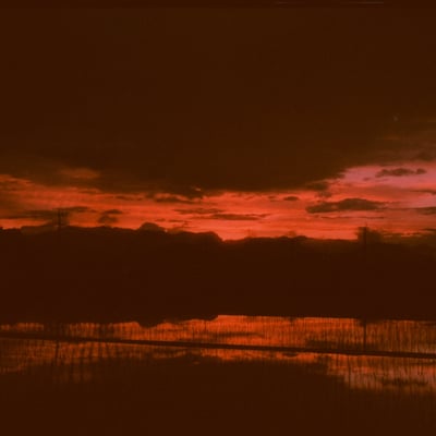 紅の世界 Crimson World