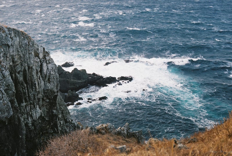 青森県津軽半島最北端の外ヶ浜町三厩にある竜飛崎で撮影した写真です。