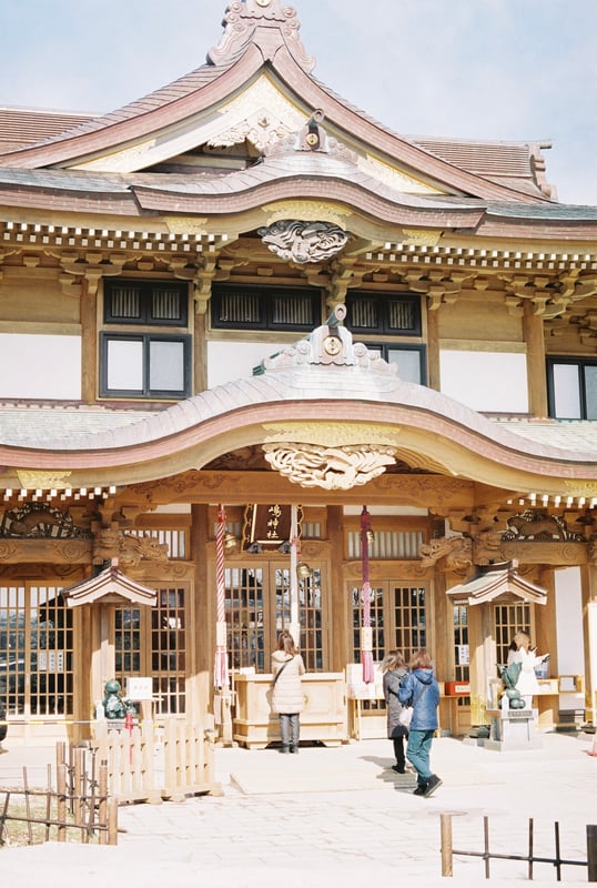 青森県八戸市にある蕪島神社