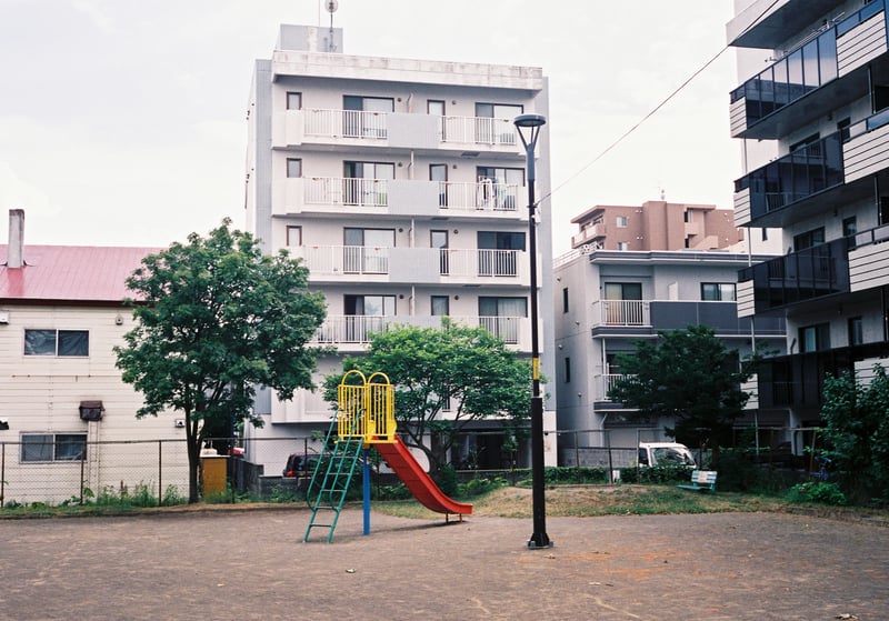 (34/35)
2024/07/22 07:22
1/250 ・ f/5.6

Cam : Olympus 35-SP
Lens : G.ZUIKO 42mm f/1.7
Film : FujiColor SUPERIA PREMIUM 400 135-36
Dev : カメラのキタムラ さっぽろ東急店
Scan : Fujifilm SP-3000