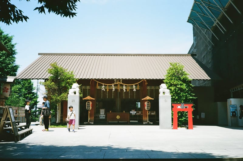 赤城神社の階段を登ったところでの一枚。