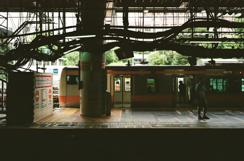 展示を見るために半年ぶりに東京に行った。
初めて東京の鉄道に乗った。
都会を感じた1日でした。