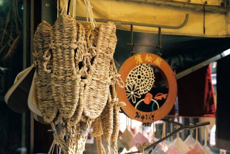 目測カメラの写真展用に撮ってた写真
40mmF2.8の開放で最短距離を目測で撮る
フィルムもISO100で頑張るソレ