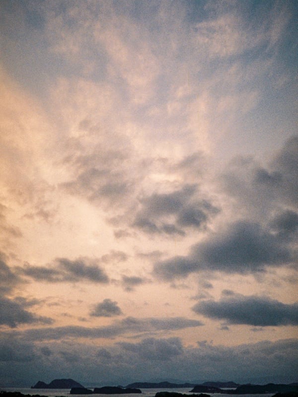 雲の多い夕陽が好きです。

Rollei A110
Lomography Color Tiger 110 ISO 200