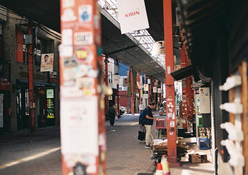 札幌の狸小路商店街です。