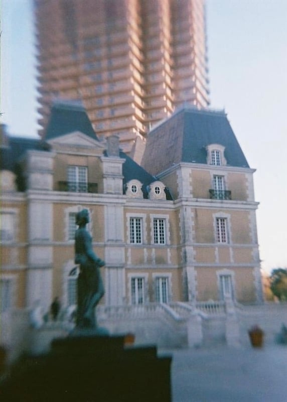 洋風の建物の窓にドーンと吸い込まれてゆく気がする
7/20